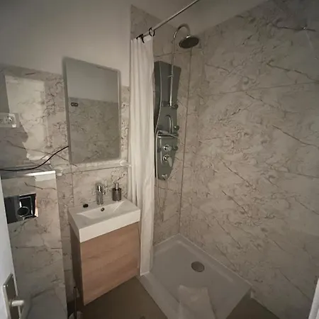 公寓 Apartment'S & Restorant Vili 乌马格
